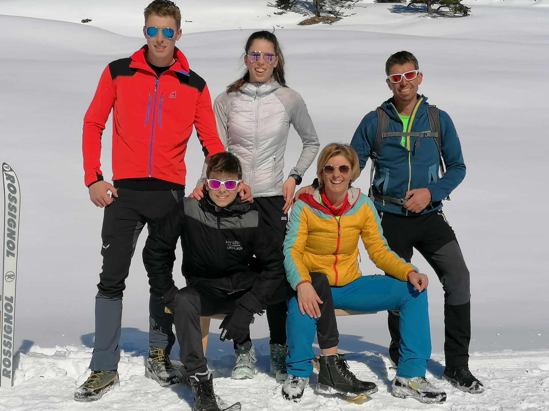 Bauteam bei den Renovierungsarbeiten am Haus Schartenblick Bauteam bei den Renovierungsarbeiten am Haus Schartenblick
